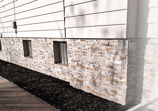 veneer stone wall 2.jpg